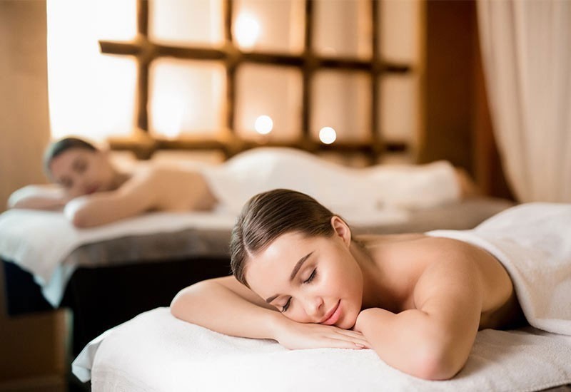 2-Night Christmas Stay Package 2